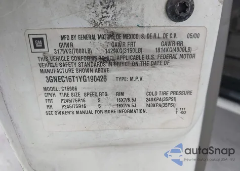 2000 Chevrolet Suburban 1500 Ls z USA, uszkodzony, nr VIN 3GNEC16T1YG190426